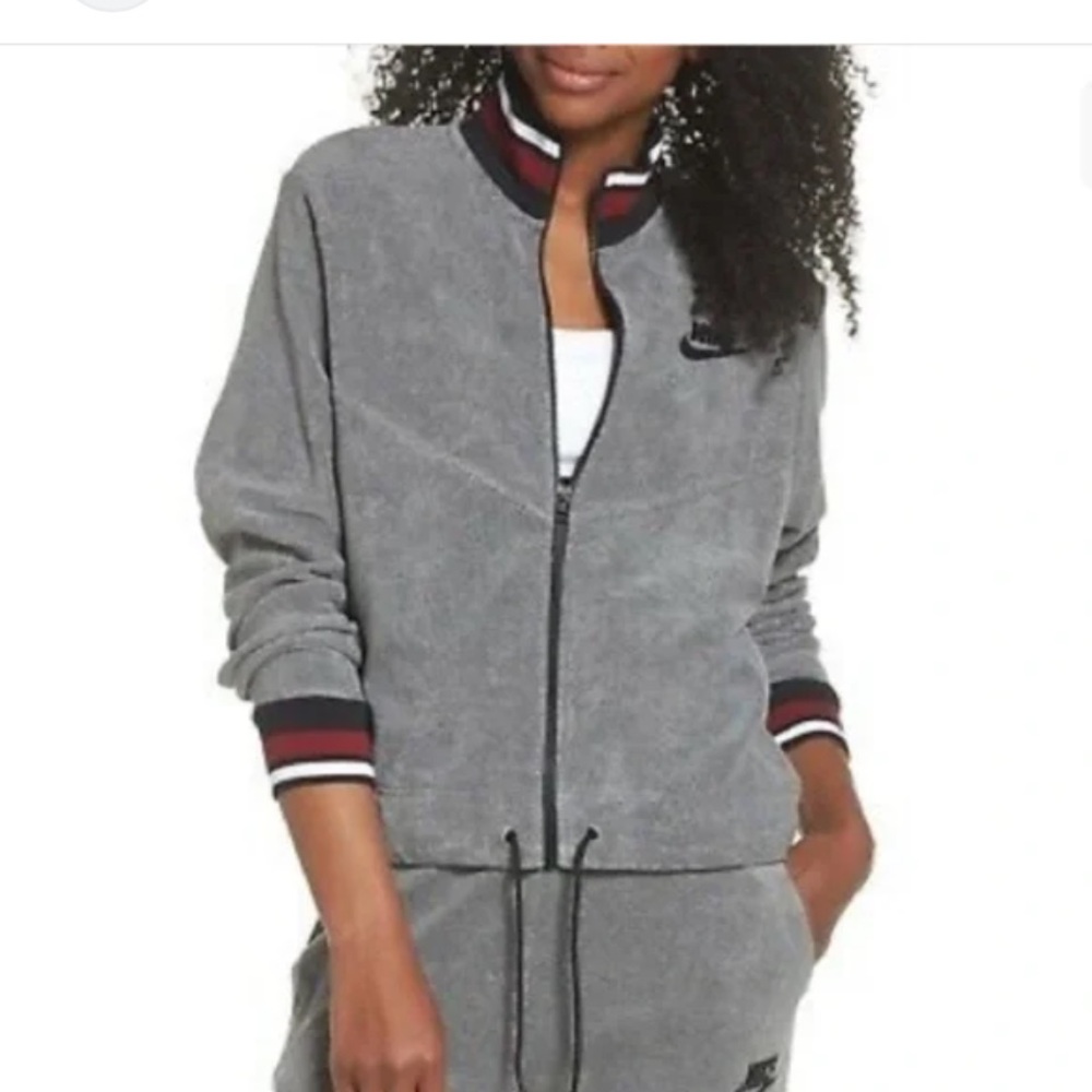 NIKE WOMENS ZIP JACKET (a504)
